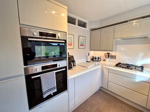 Photo 11- click for photo gallery